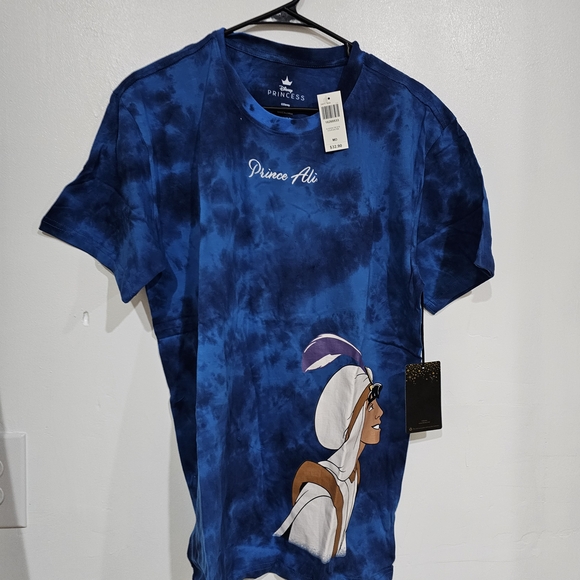 Aladdin Couples Tee Mens Medium Prince Ali Kiss Disney Boxlunch Exclusive New - Picture 7 of 10